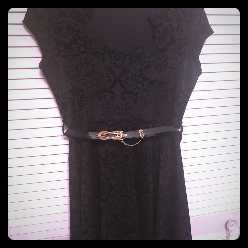 Black Floral Textured Dress